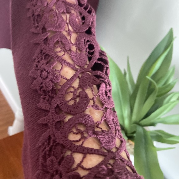 Anthropologie Deep Wine Colored Mock Neck Lace Detailed Sweater Size S - Picture 6 of 10